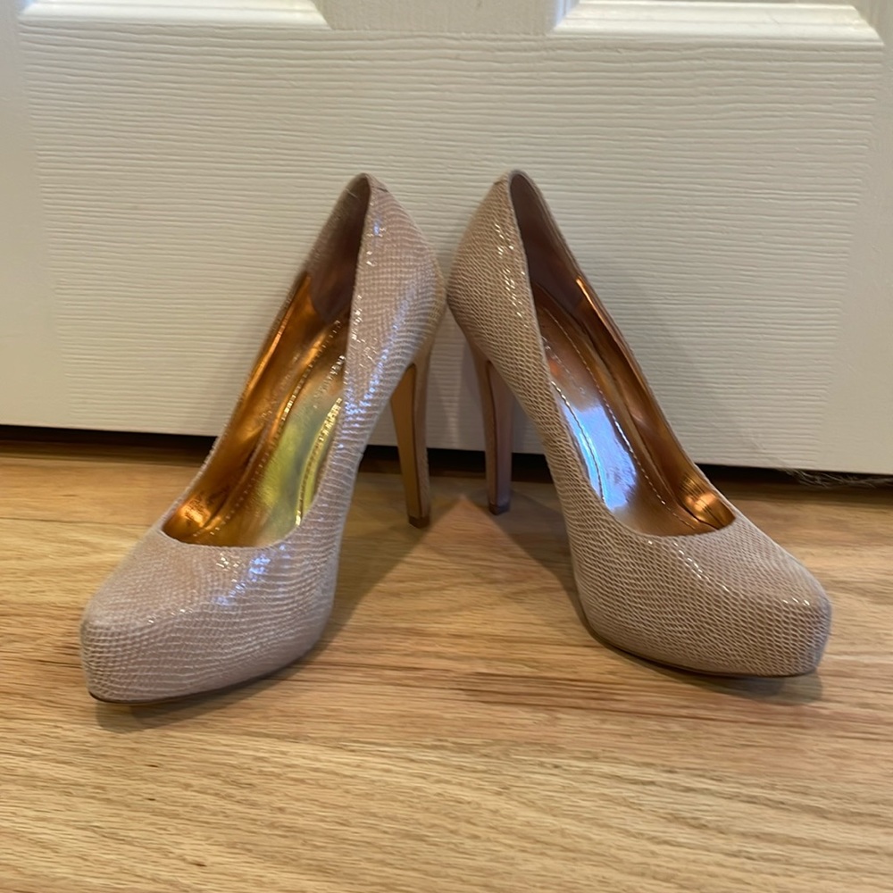 BCBG Nude snake pumps